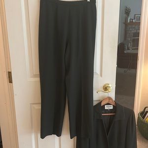 Kasper pantsuit size 4